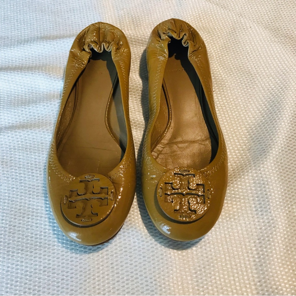 Tory Burch Women's Tan‎ Ballet Flats - Picture 2 of 7